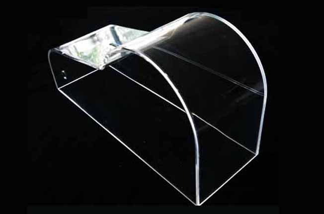 ����͸������